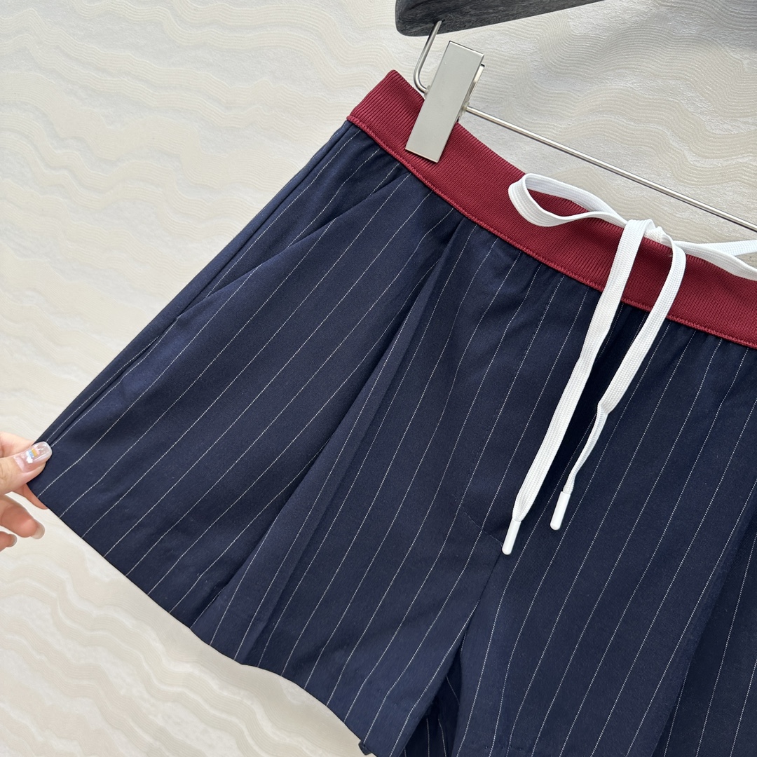 独家首发❤️原单品质miu系少女穿搭！知性分子学院风小短裤！撞色罗纹腰带拼接设计甜酷兼备减龄穿搭。海军蓝