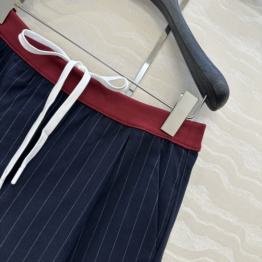 独家首发❤️原单品质miu系少女穿搭！知性分子学院风小短裤！撞色罗纹腰带拼接设计甜酷兼备减龄穿搭。海军蓝