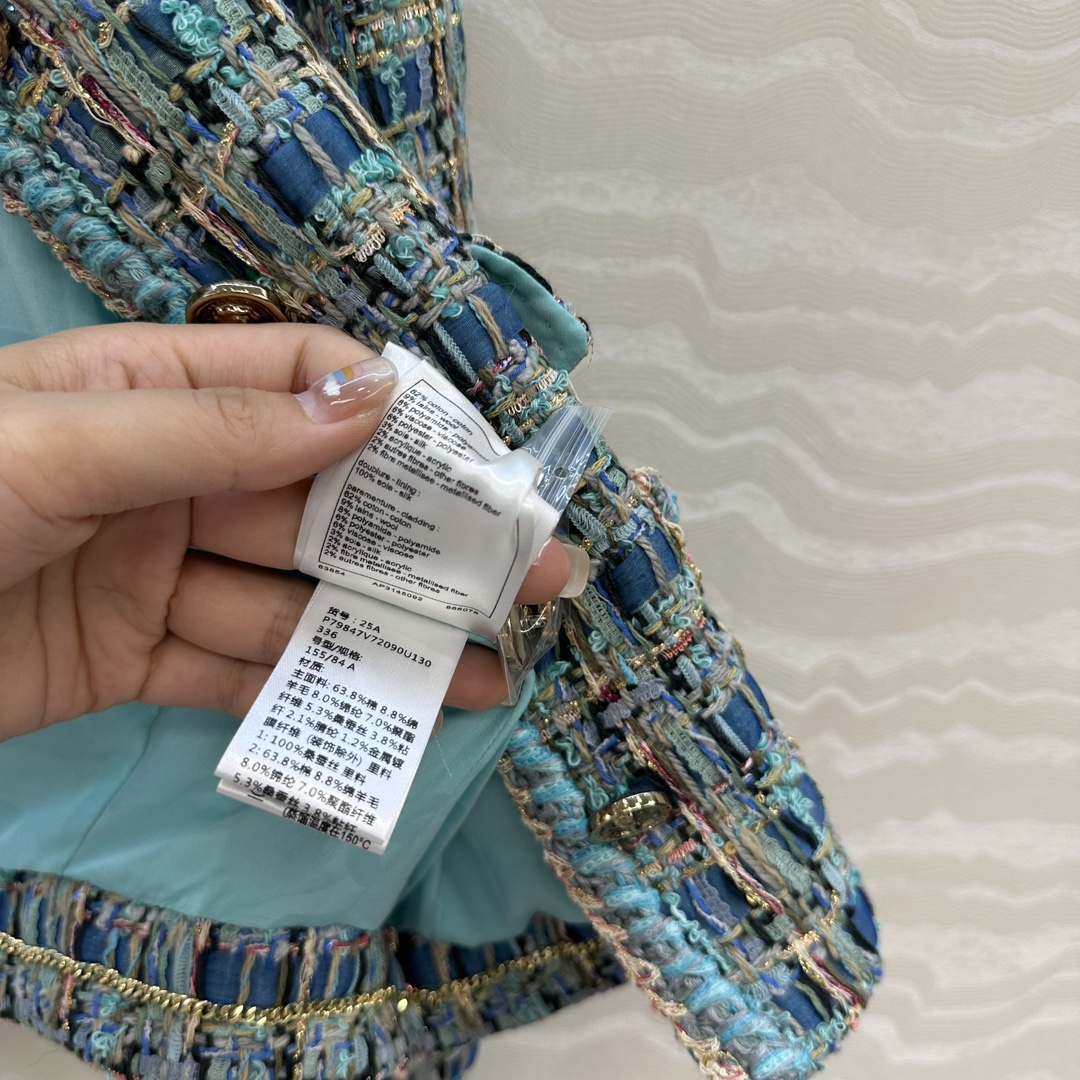 独家首发🍓高端原单品质coco25a最佳名媛风气质外套。100%真丝提花里衬。高级定制孔雀🦚绿彩线编织格