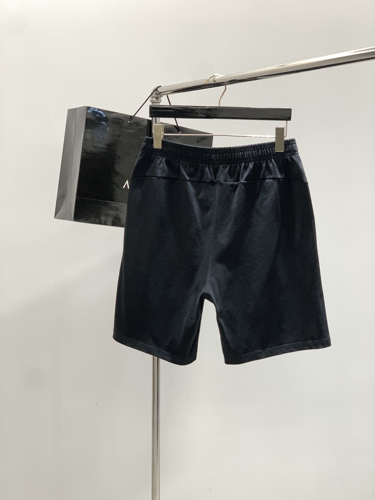 Arcteryx P950 T-Shirts: Stylish, Expensive, and Elegant Summer 2025 Collection - 图片 2