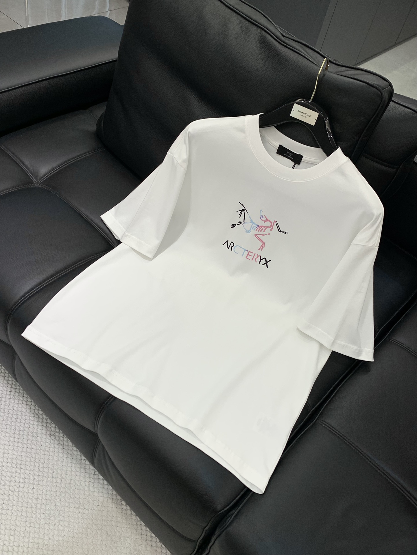 Arcteryx P950 Summer T-Shirts: Stylish, Expensive, and Elegant Fashioner’s Choice - 图片 3