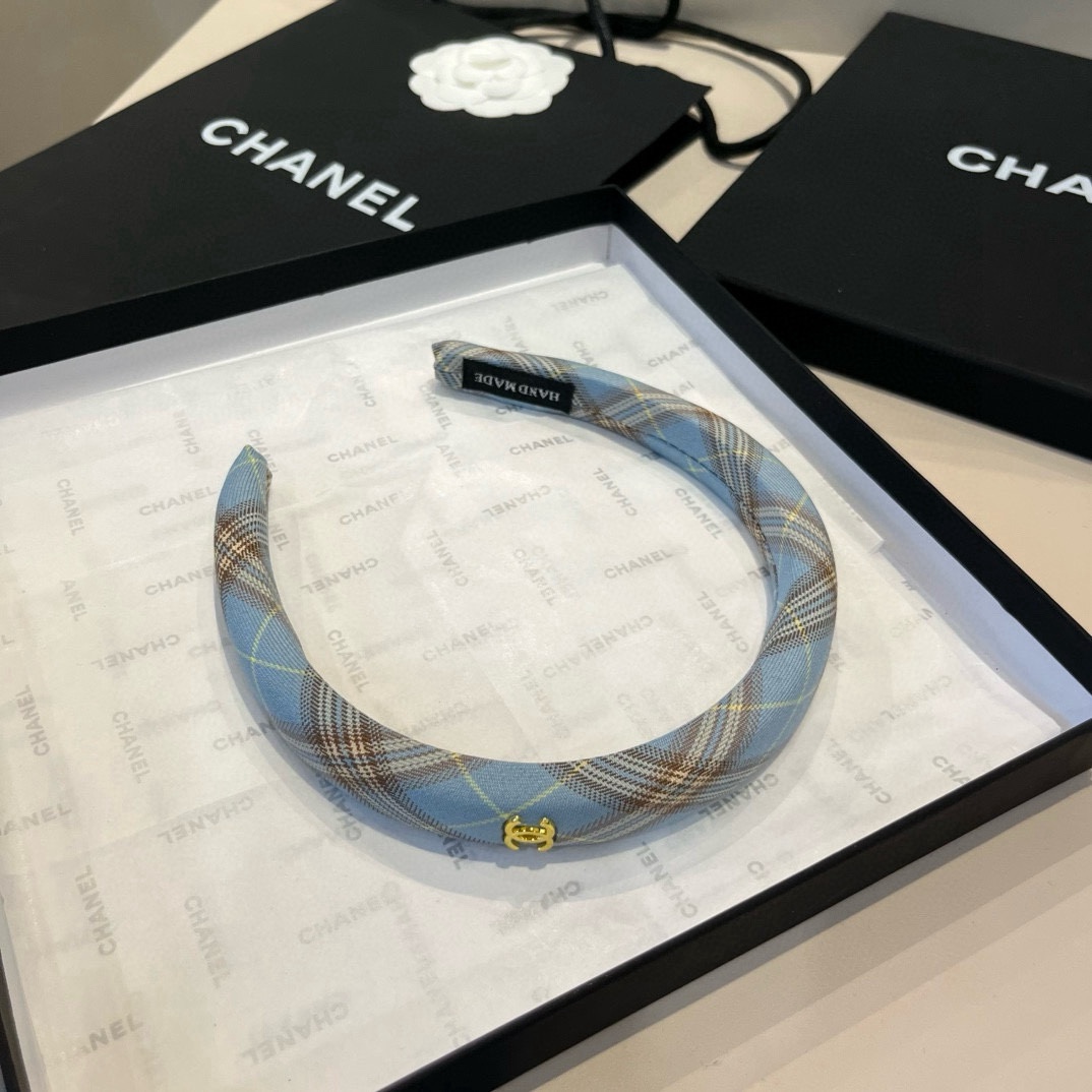 🆕

Chanel香奈儿发箍 经典小香头箍