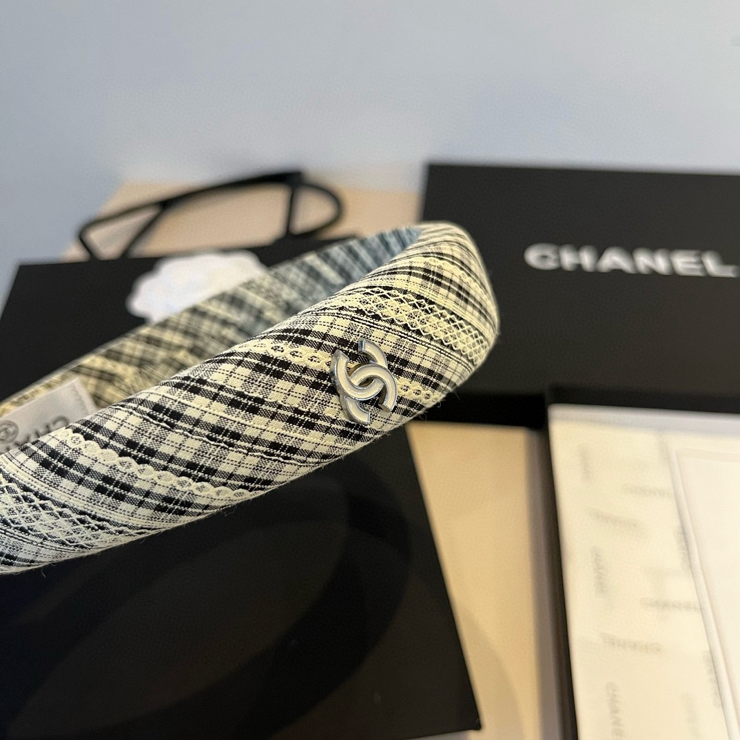 🆕

Chanel香奈儿结发箍