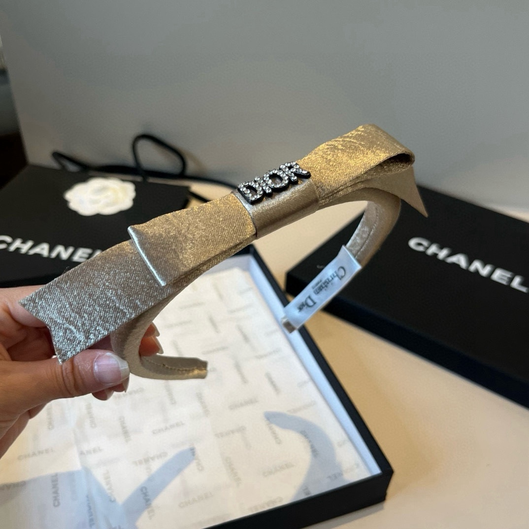 🆕

Dior迪奥新款发箍