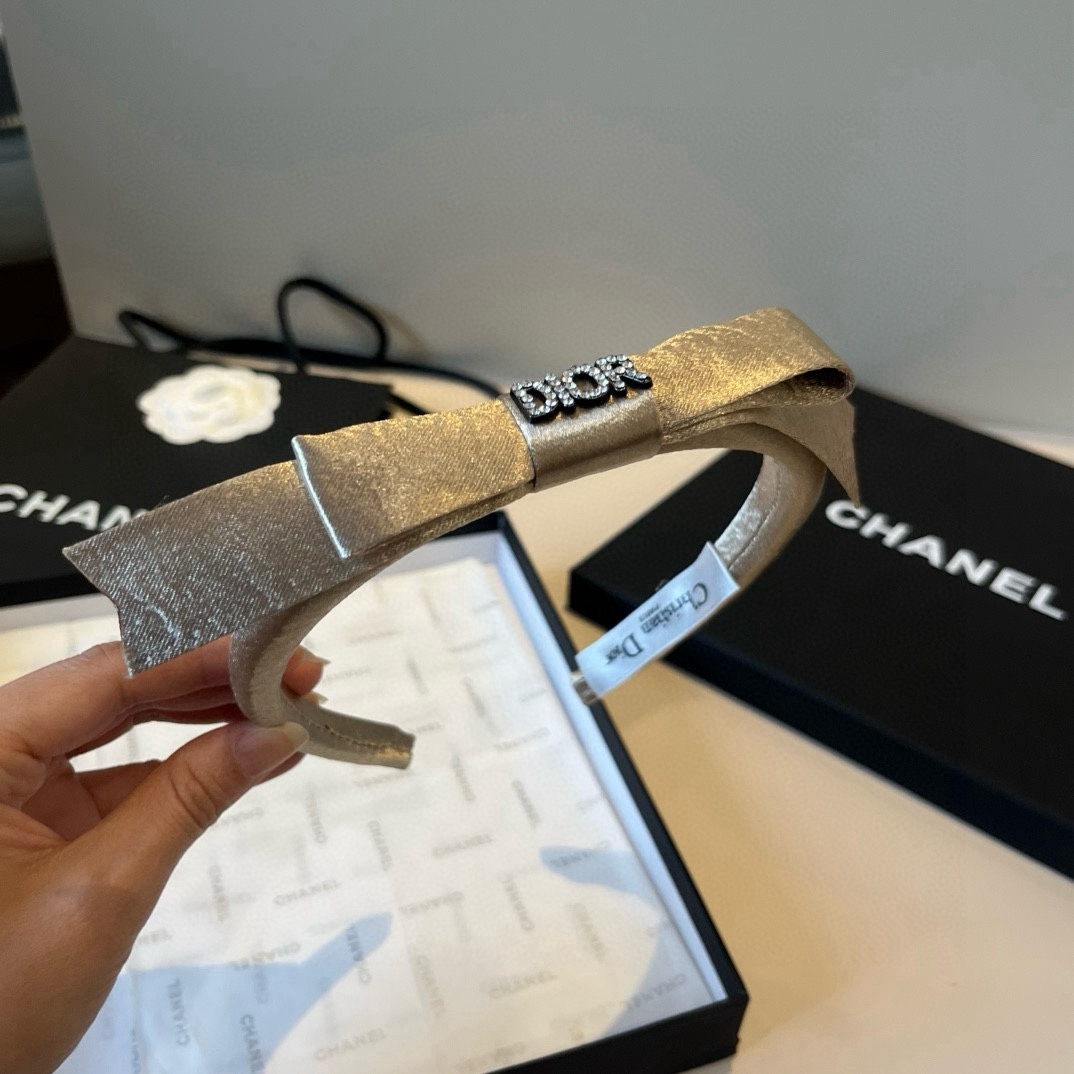 🆕

Dior迪奥新款发箍