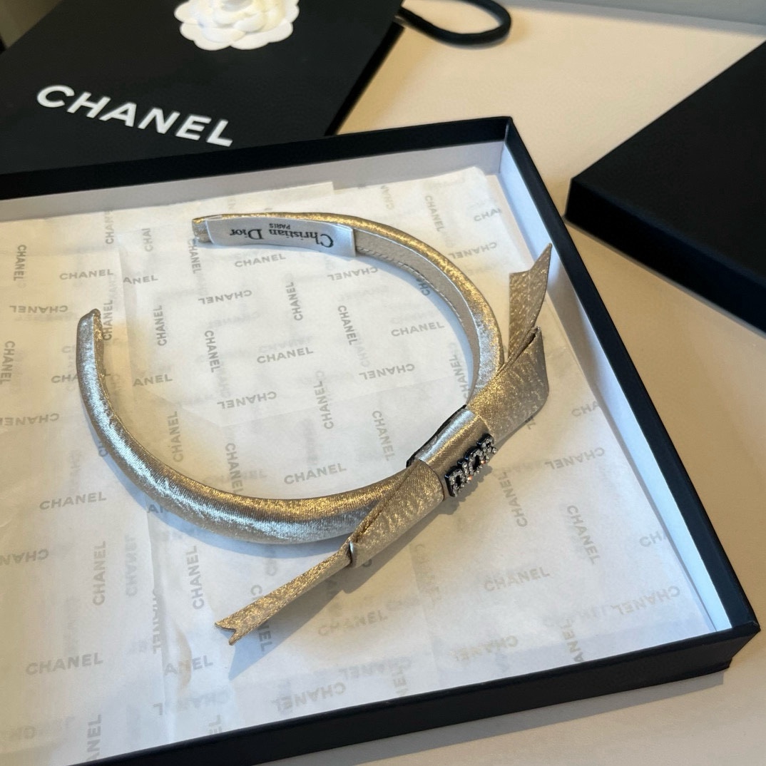🆕

Dior迪奥新款发箍