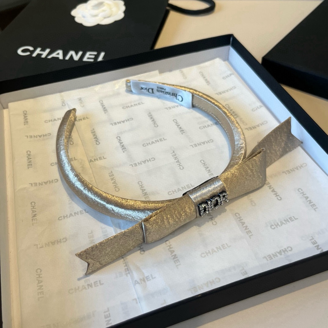🆕

Dior迪奥新款发箍