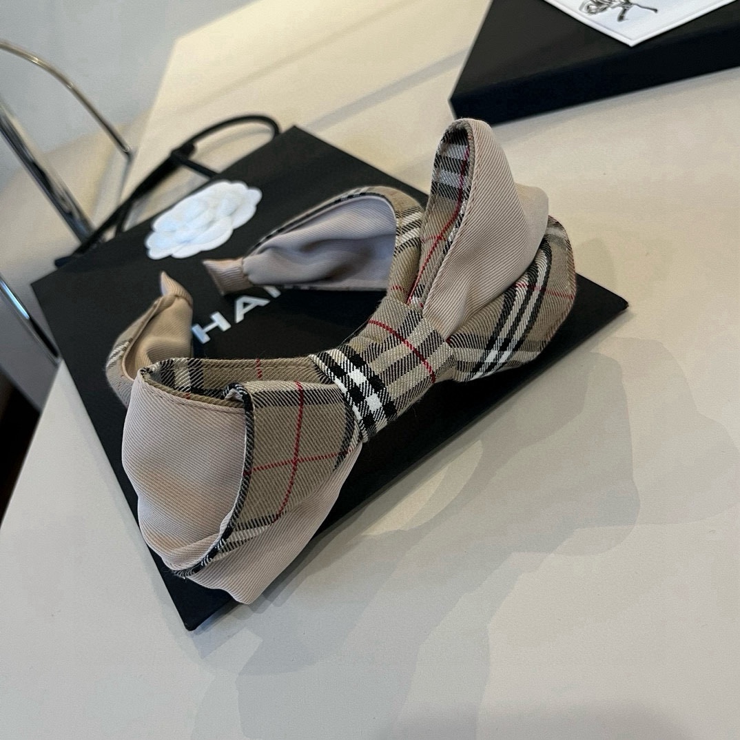 🆕

Burberry巴宝莉新款发箍