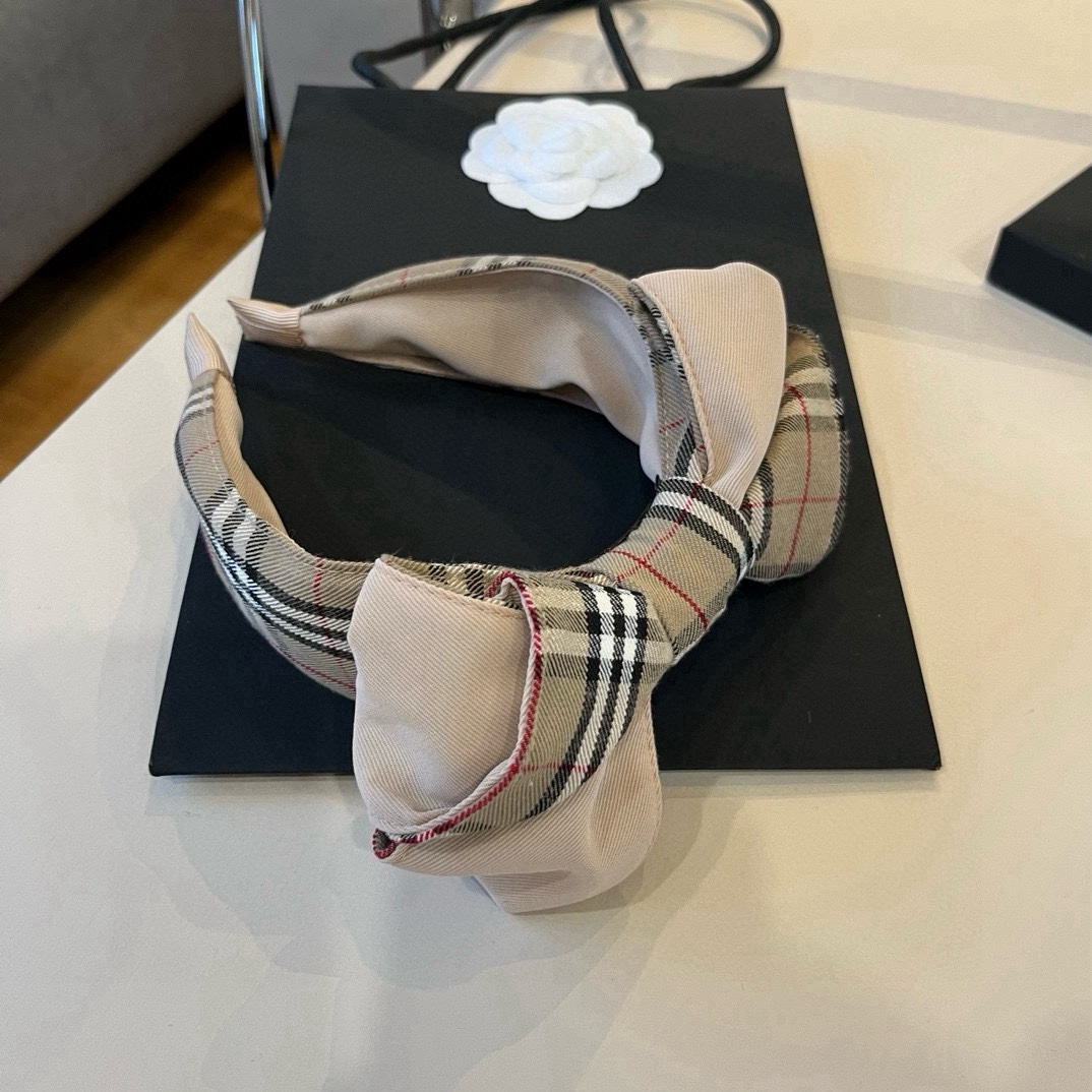 🆕

Burberry巴宝莉新款发箍