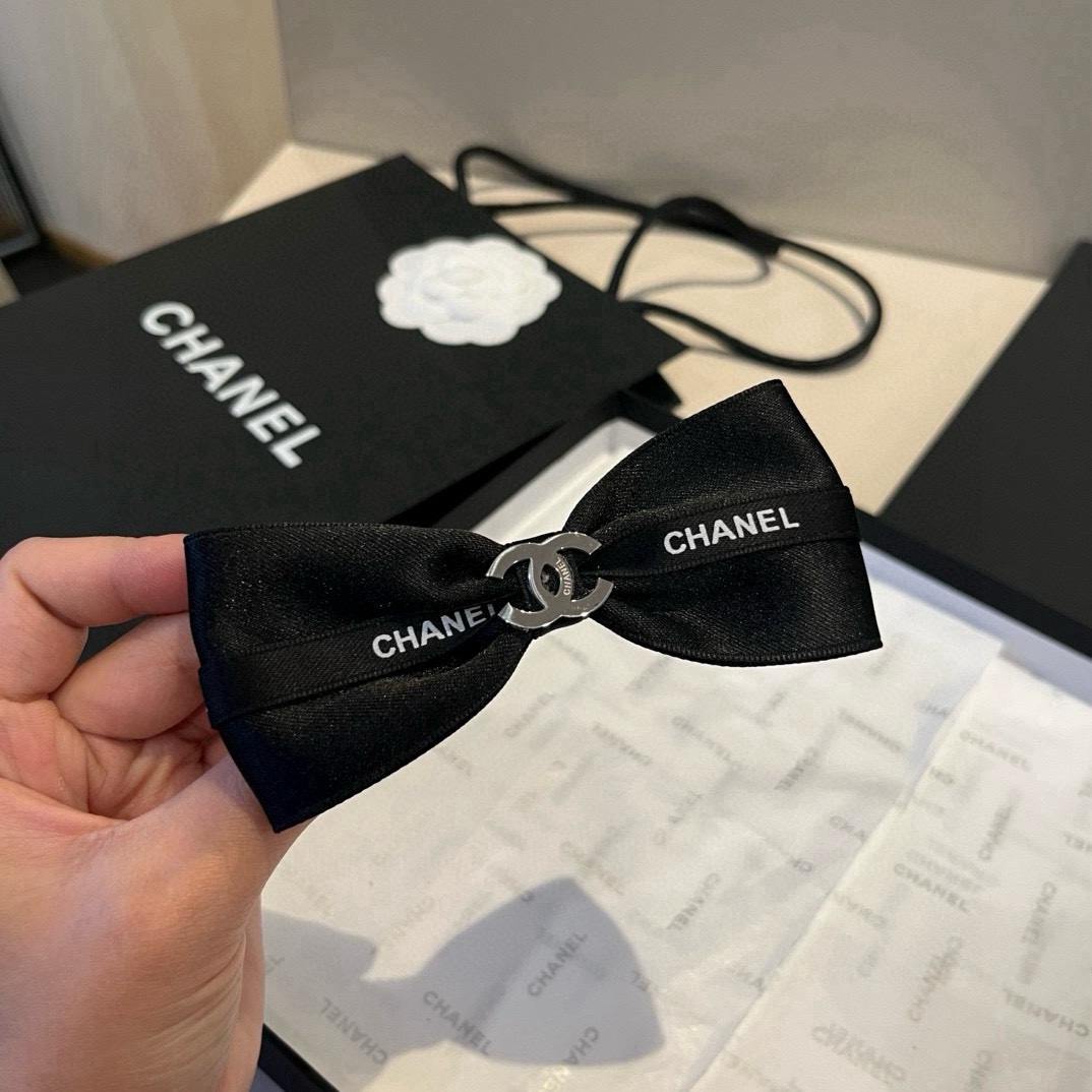 🆕（单个）

Chanel香奈儿新款发箍