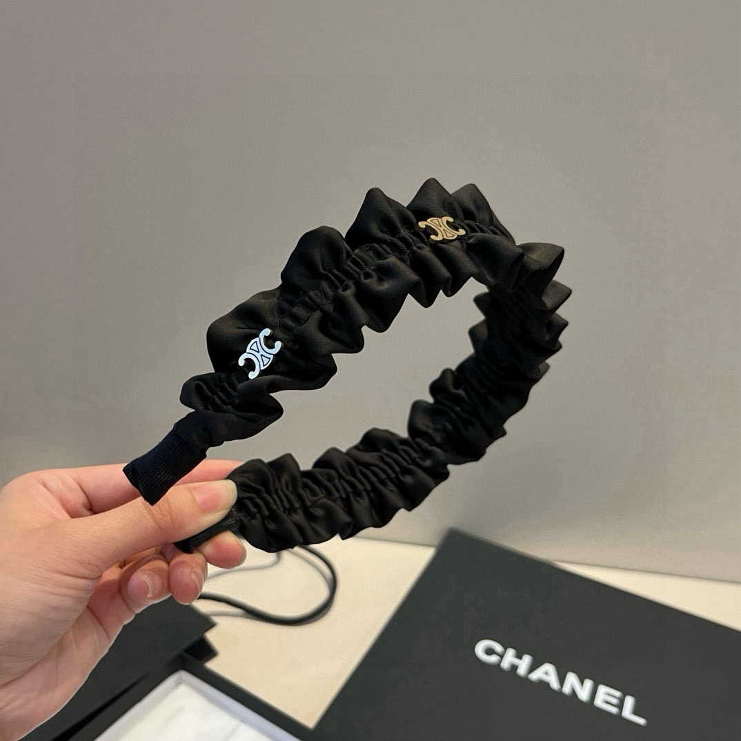 🆕


Celine赛琳发箍