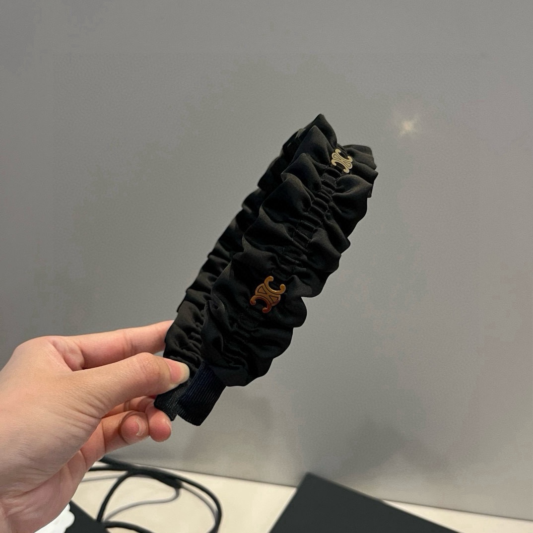 🆕


Celine赛琳发箍