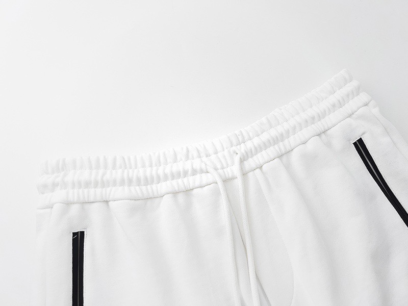 芬迪/Fendi 夏季新款 斜纹拼接双F满印休闲短裤黑色/白色