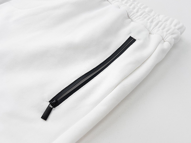 芬迪/Fendi 夏季新款 斜纹拼接双F满印休闲短裤黑色/白色