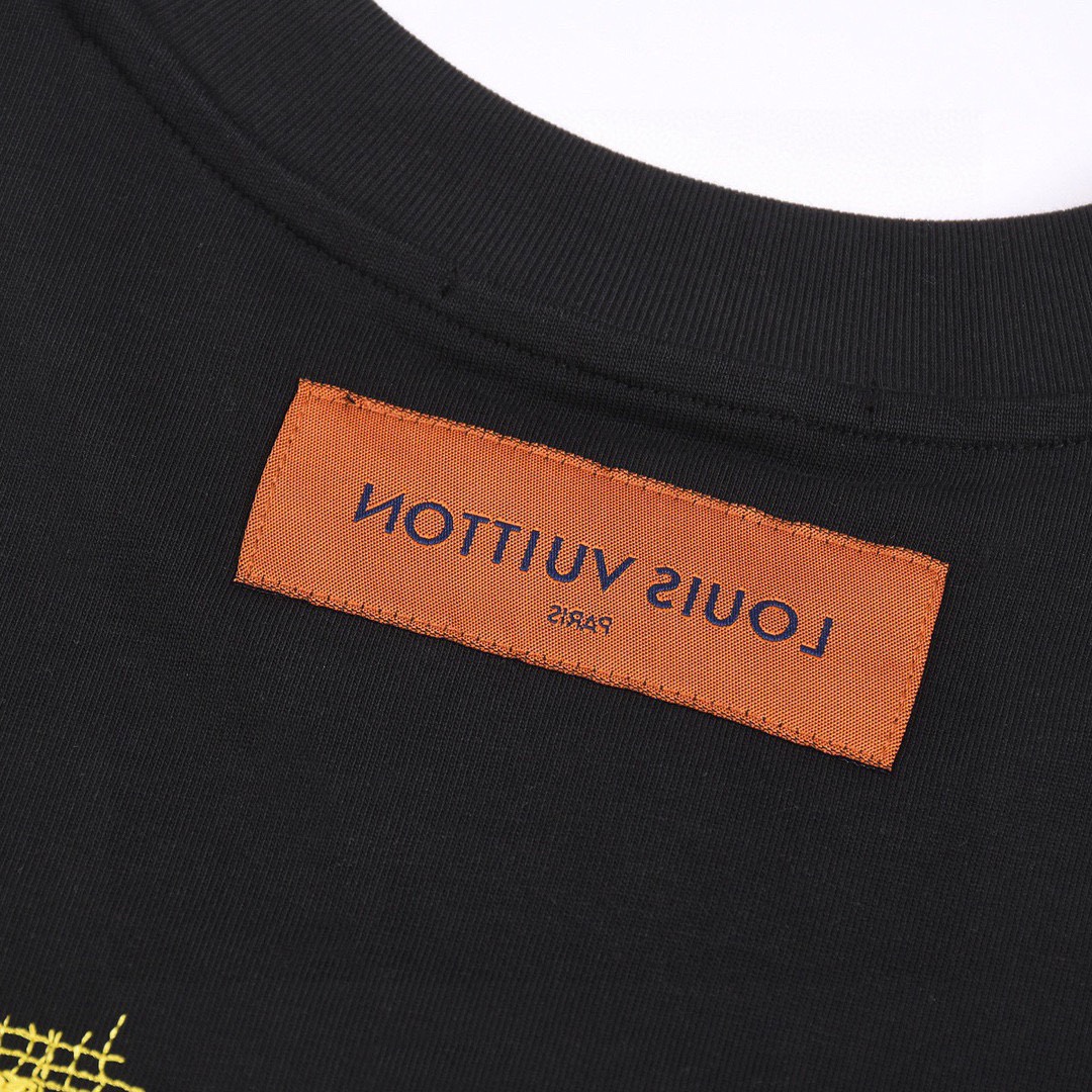 路易威登/Louis Vuitton 夏季新款 前后立体字母刺绣圆领短袖T恤 白色/黑色