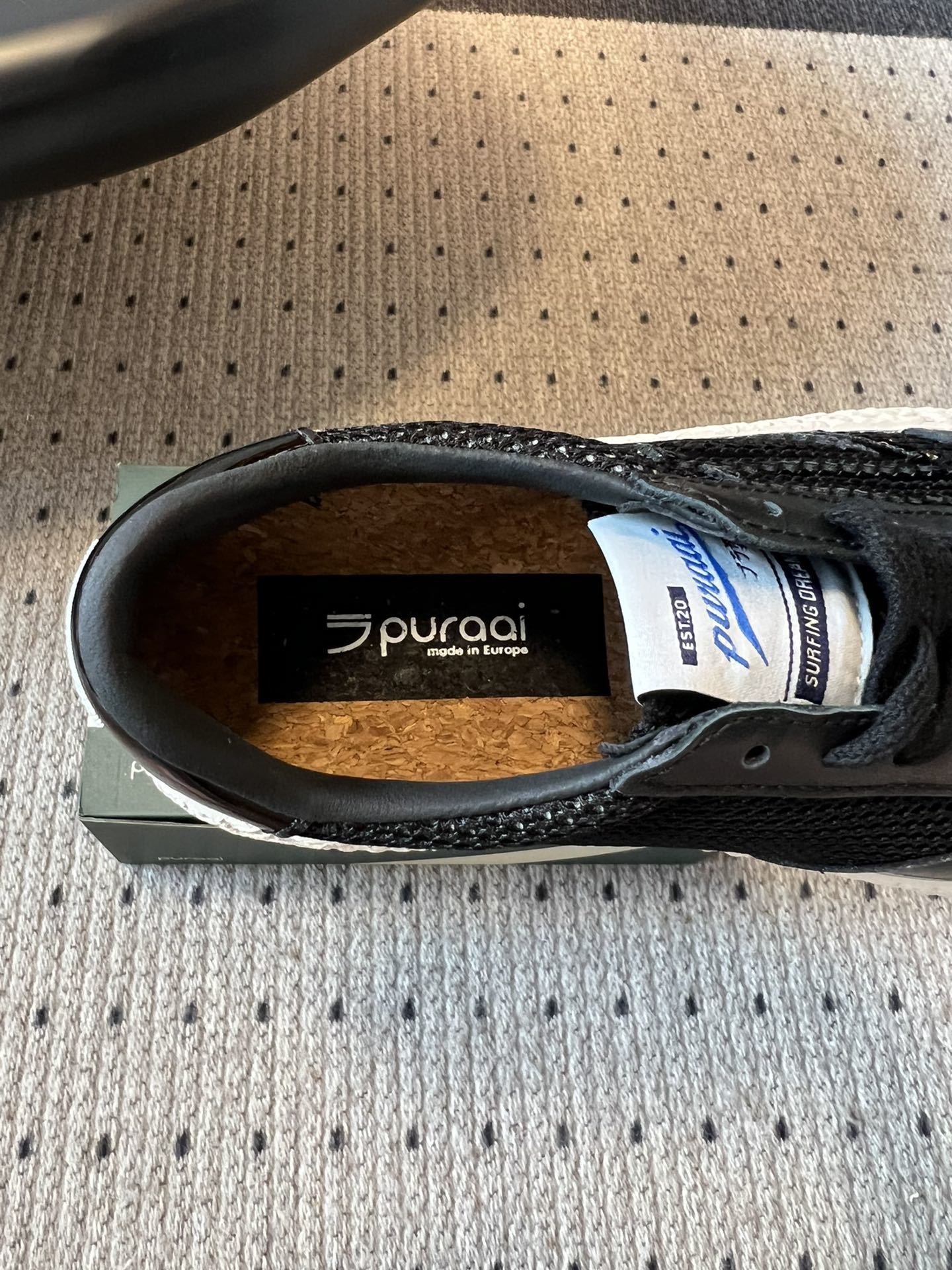Puraai Polly 25SS复古板鞋主打环保材料的潮流品牌Puraai的25春夏新鞋款
软皮