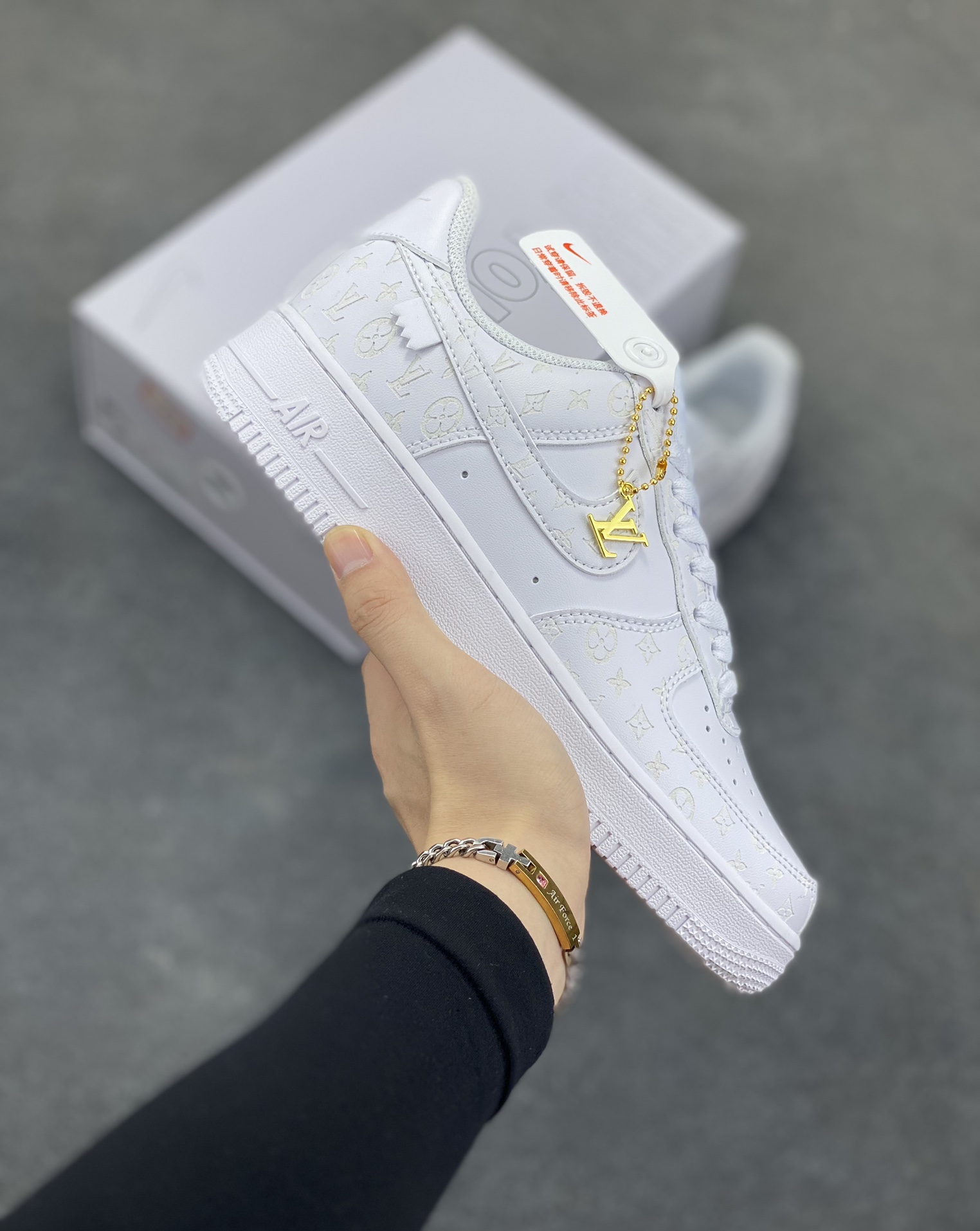 NK Air Force 1‘07 Low 定制款抽屉盒 空军一号低帮休闲板鞋 定制皮料 原楦原纸板 纯正版型 高清洁度 内置全掌气垫 货号：CW2288-111 尺码：36 36.5 37.5 38 38.5 39 40 40.5 41 42 42.5 43 44 44.5 45-选品中心