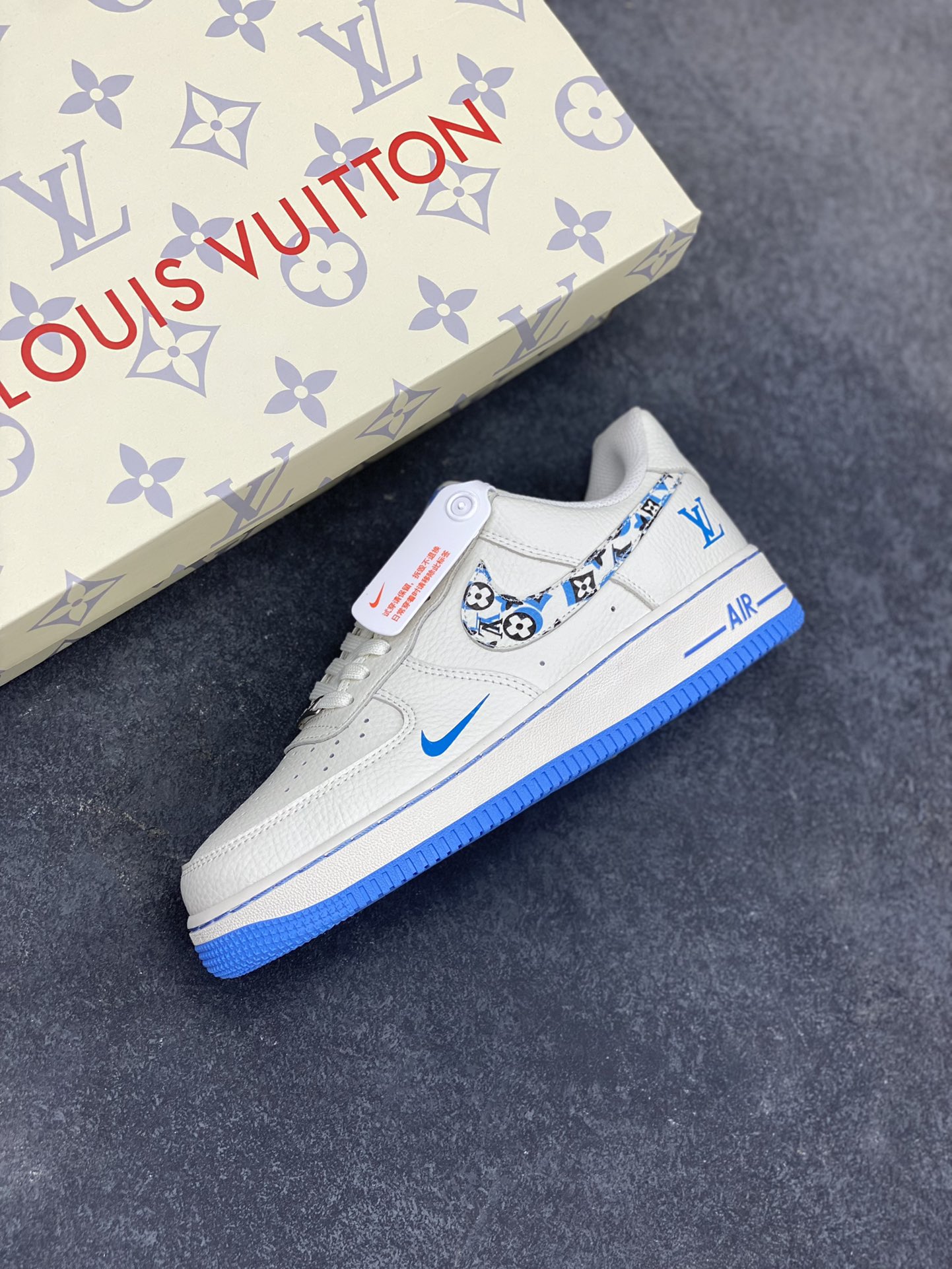 图片[7]-NIke Air Force 1 \’07 Low LV联名-奶白霜蓝 空军一号低帮 运动鞋 休闲鞋 折边针车 工艺难度大 原楦头原纸板 原装鞋盒 原厂鞋底 超高清洁度 细节完美 货号：LW9279-017 尺码：36 36.5 37.5 38 38.5 39 40 40.5 41 42 42.5 43 44 44.5 45-选品中心