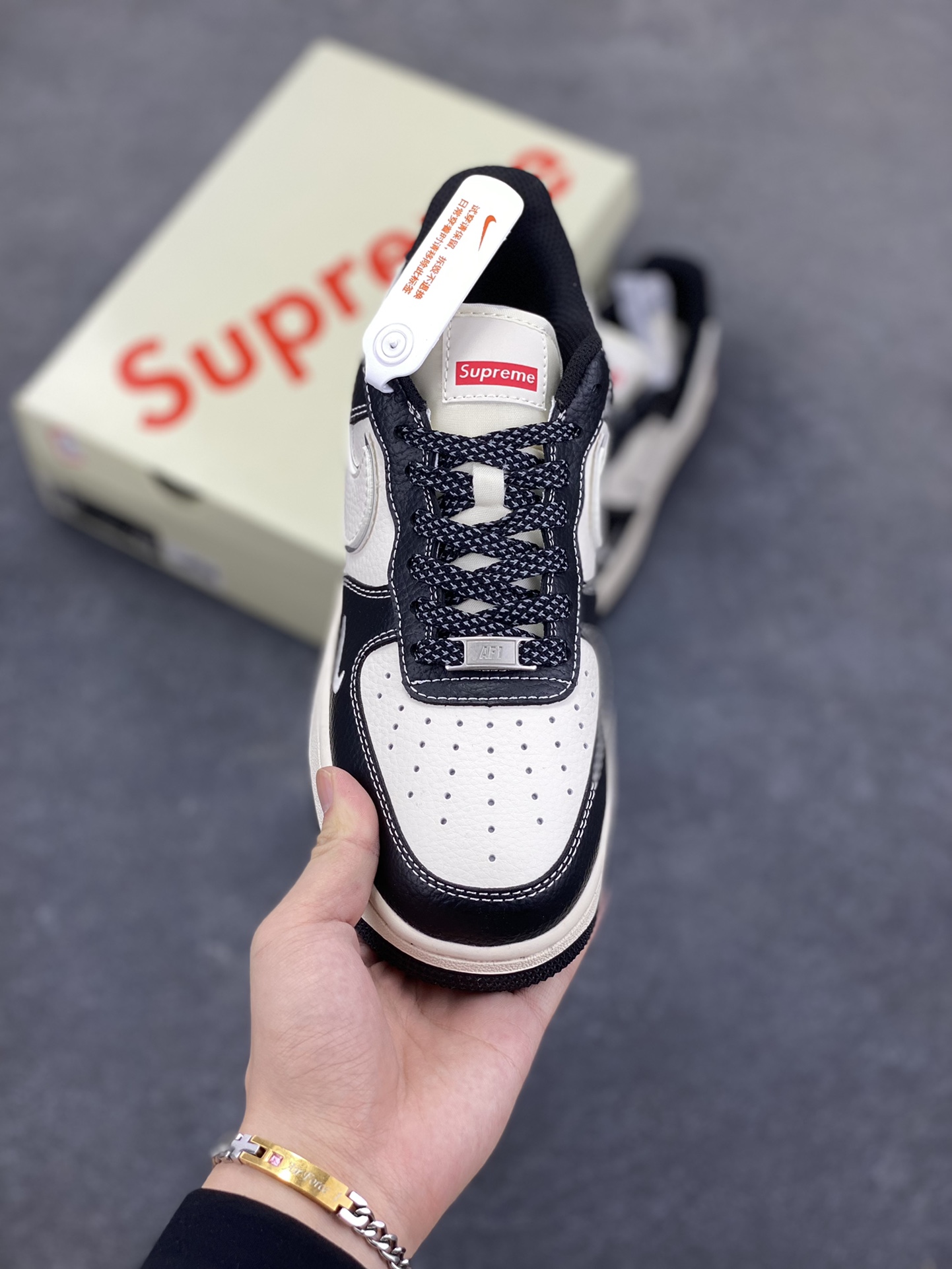 图片[2]-Nike Air Force 1 Low 空军一号低帮百搭休闲运动板鞋。柔软、弹性十足的缓震性能和出色的中底设计，横跨复古与现代的外型结合，造就出风靡全球三十多年的Force 1，直到今天还深受青睐。 货号：XZ6188-316 尺码：36 36.5 37.5 38 38.5 39 40 40.5 41 42 42.5 43 44 44.5 45-选品中心