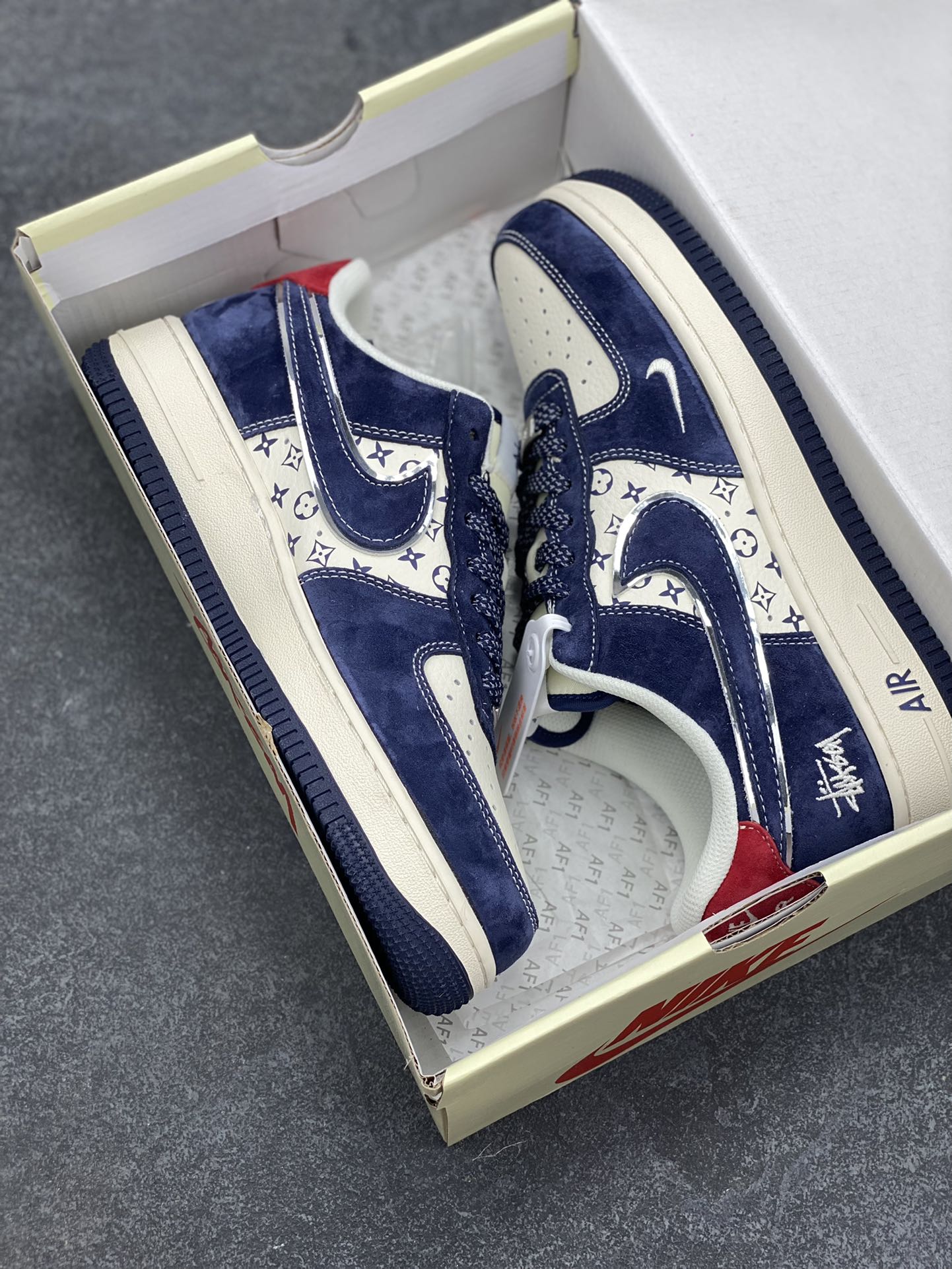 图片[9]-Nike Air Force 1 Low 空军一号低帮百搭休闲运动板鞋。柔软、弹性十足的缓震性能和出色的中底设计，横跨复古与现代的外型结合，造就出风靡全球三十多年的Force 1，直到今天还深受青睐。 货号：XZ6188-350 尺码：36 36.5 37.5 38 38.5 39 40 40.5 41 42 42.5 43 44 44.5 45-选品中心