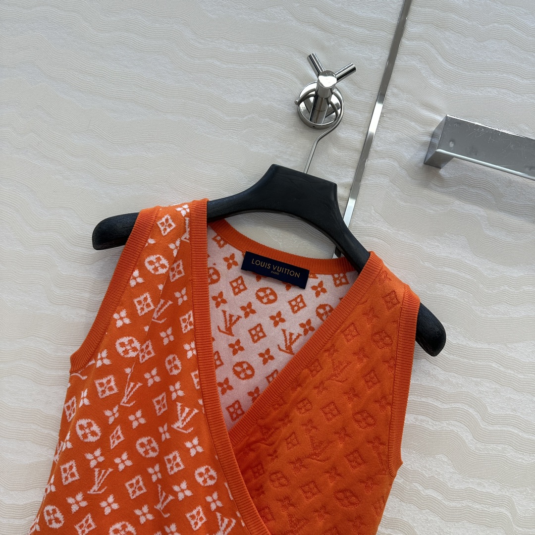 独家首发❤️原单品质！25s春夏 度假新品针织抹胸小背心，定制海军蓝MONOGRAM提花撞色。18针徳国