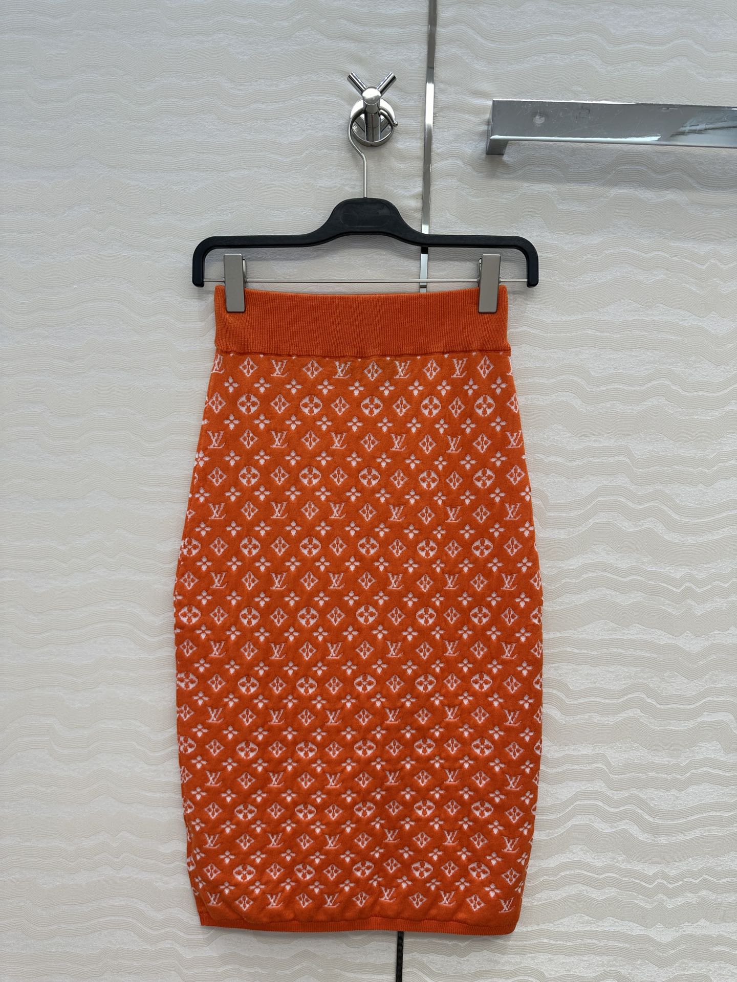 独家首发❤️原单品质！25s春夏 度假新品针织半裙。定制海军蓝MONOGRAM提花撞色。18针徳国机圆桶