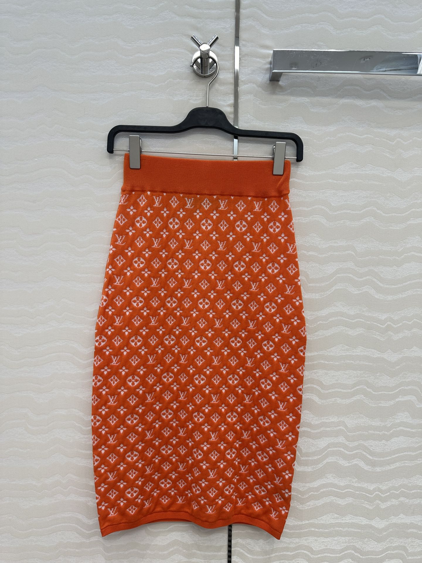 独家首发❤️原单品质！25s春夏 度假新品针织半裙。定制海军蓝MONOGRAM提花撞色。18针徳国机圆桶