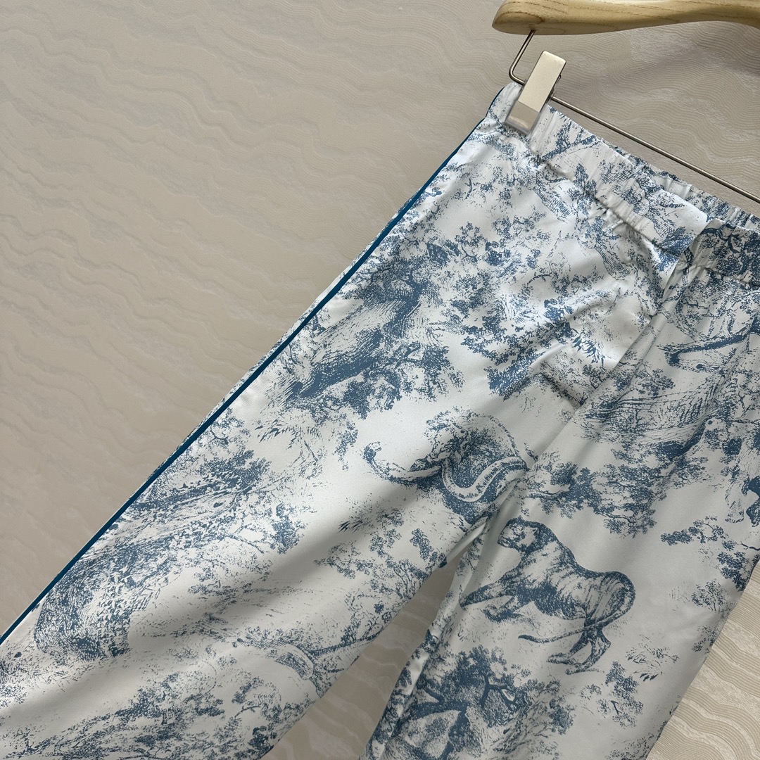 Miss D’s New Silk Pyjamas: Exclusive, Elegant, and Comfortable for Summer - 图片 3