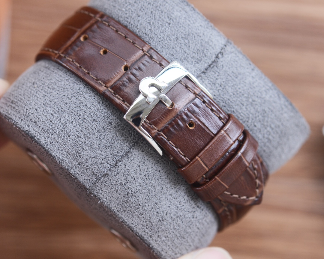 Omega De Ville Men's Automatic Watch with Leather Strap,41mm Diameter 7 i1752999403 1439 5