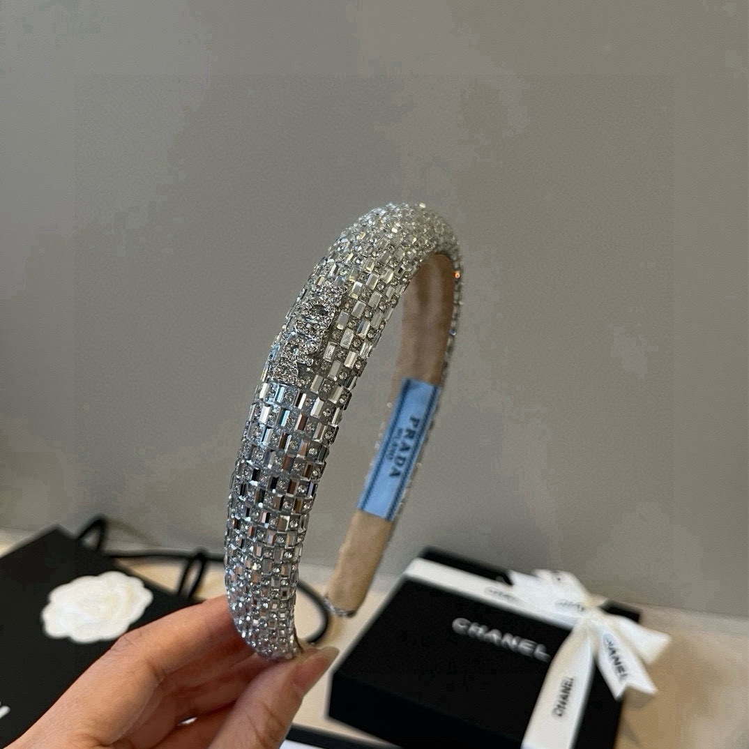 🆕
 
PRADA普拉达发箍