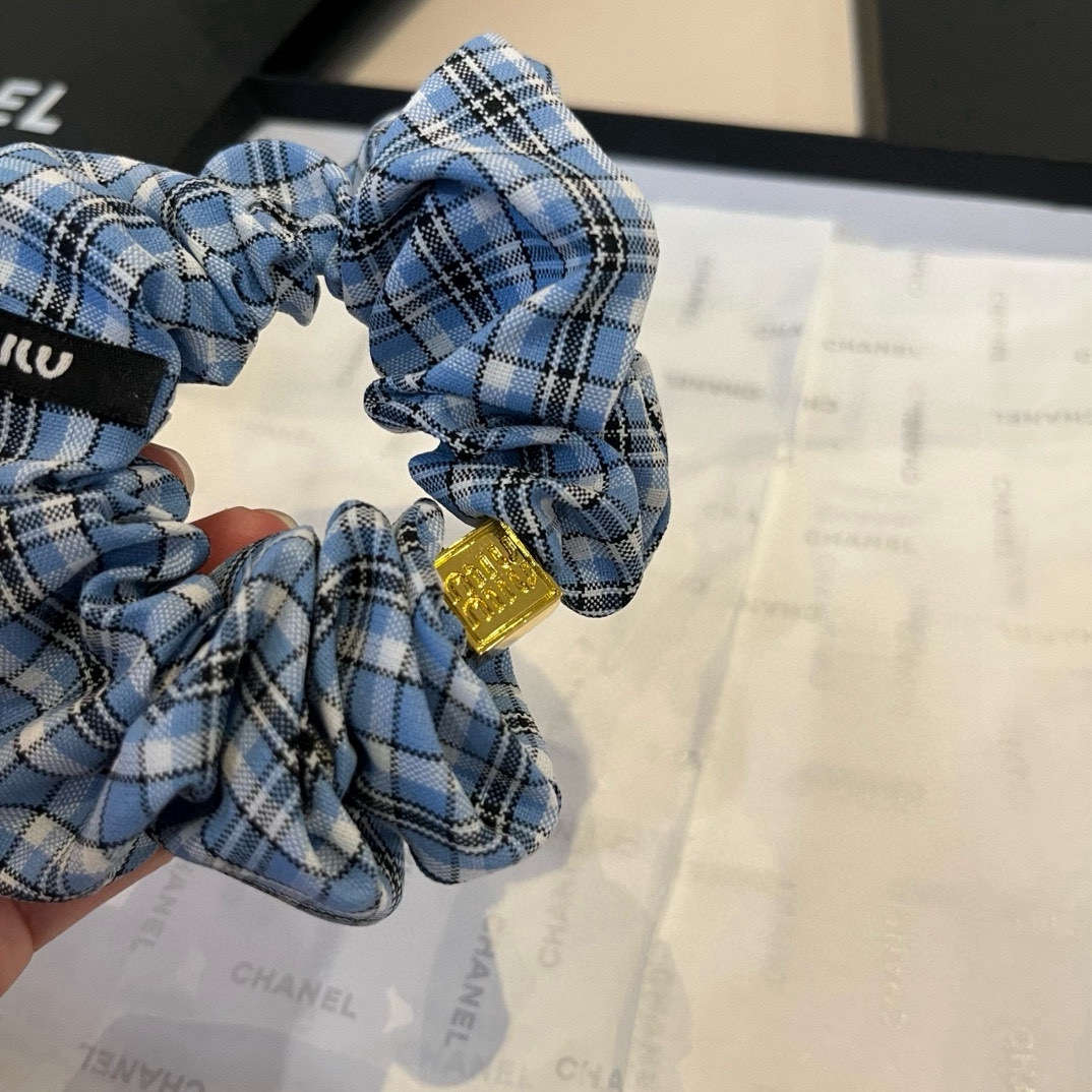 🆕

miumiu缪缪新款发圈