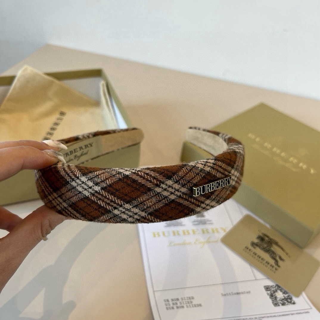 🆕

Burberry巴宝莉格子发箍