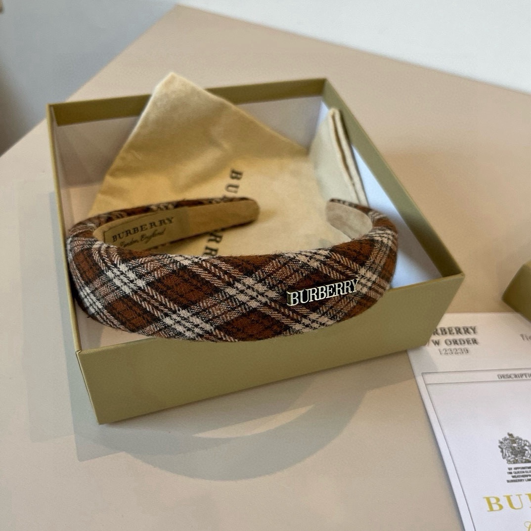 🆕

Burberry巴宝莉格子发箍