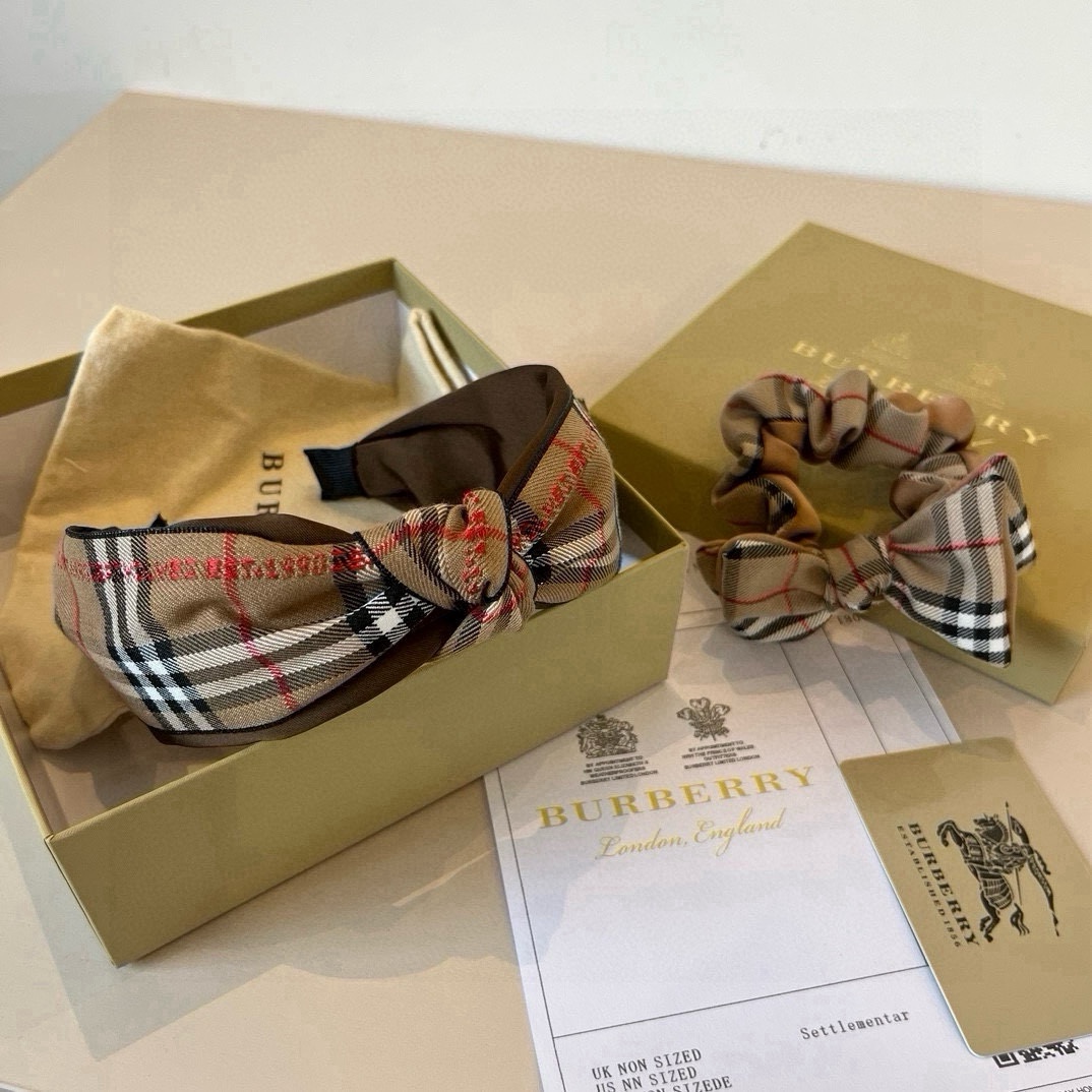 🆕

Burberry巴宝莉格子发箍