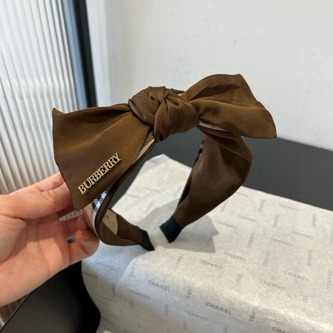 🆕

Burberry巴宝莉格子发箍