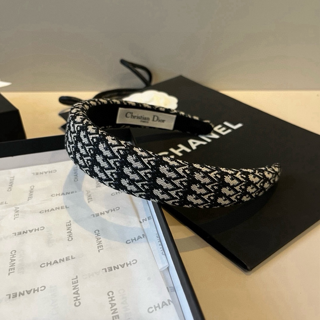🆕

Dior迪奥新款发箍