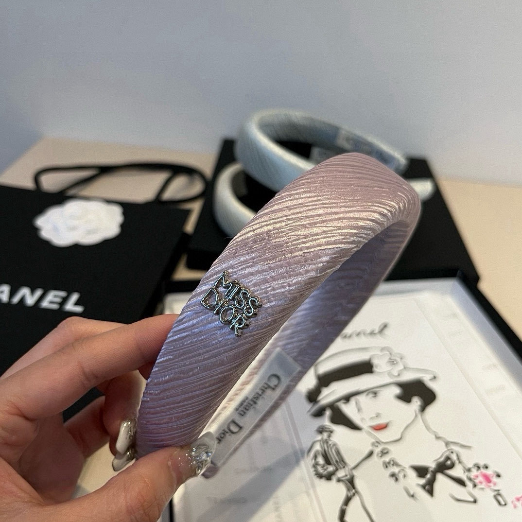 🆕
Dior迪奥新款发箍