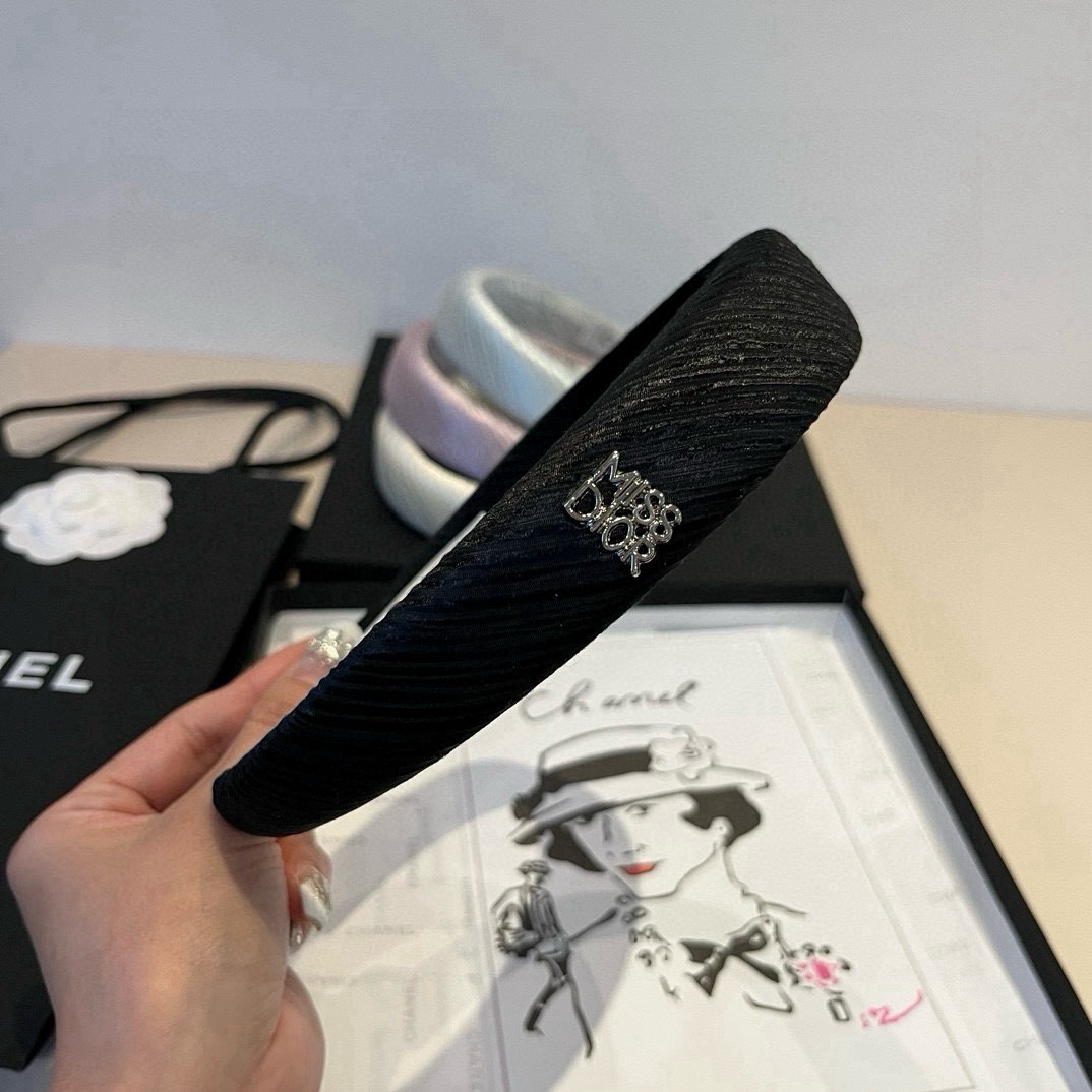 🆕

Dior迪奥新款发箍