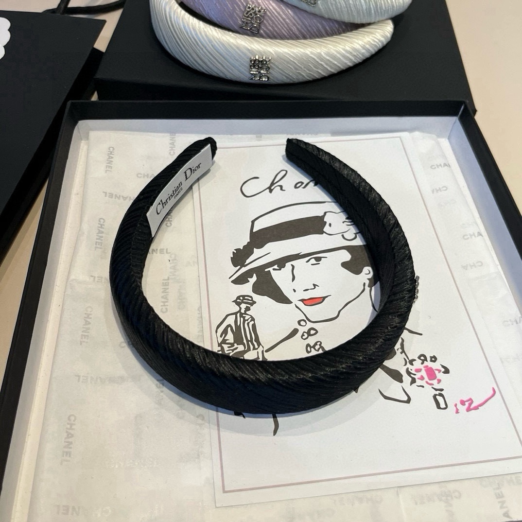 🆕

Dior迪奥新款发箍