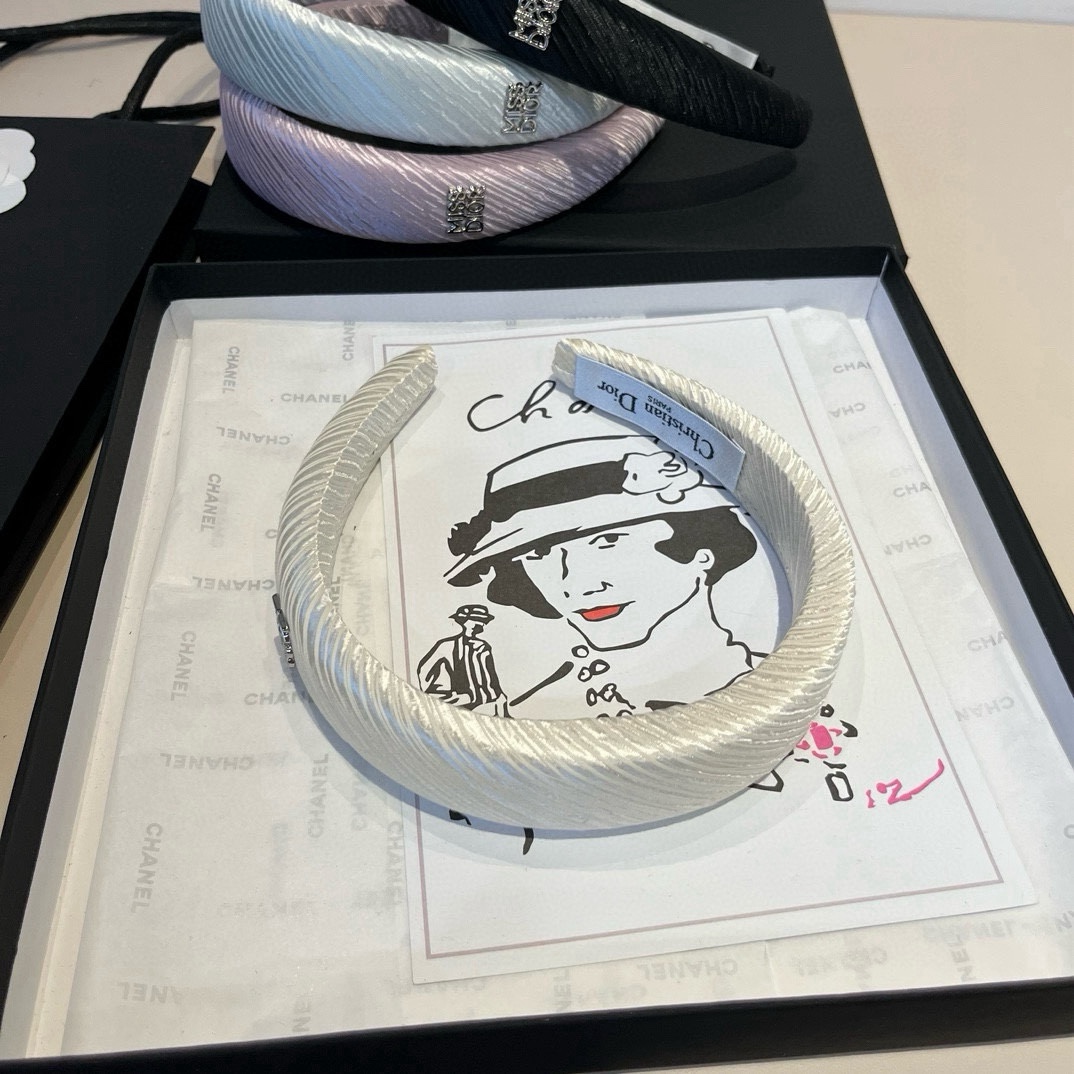 🆕
Dior迪奥新款发箍