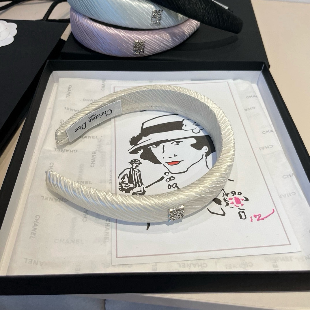 🆕
Dior迪奥新款发箍
