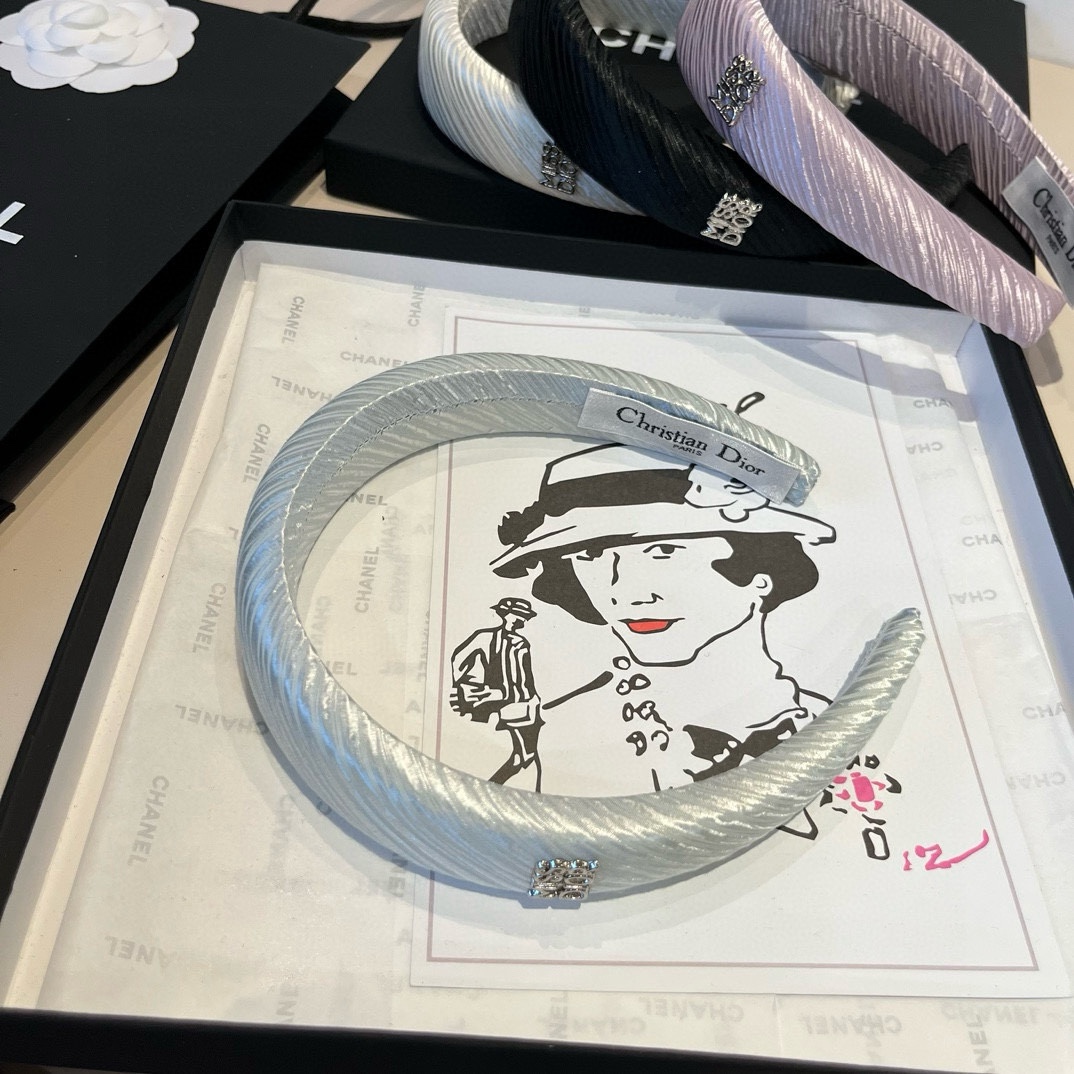 🆕
Dior迪奥新款发箍
