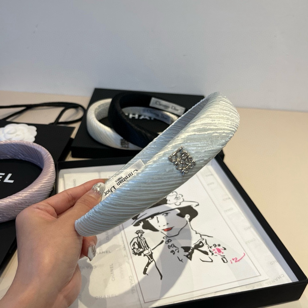🆕
Dior迪奥新款发箍