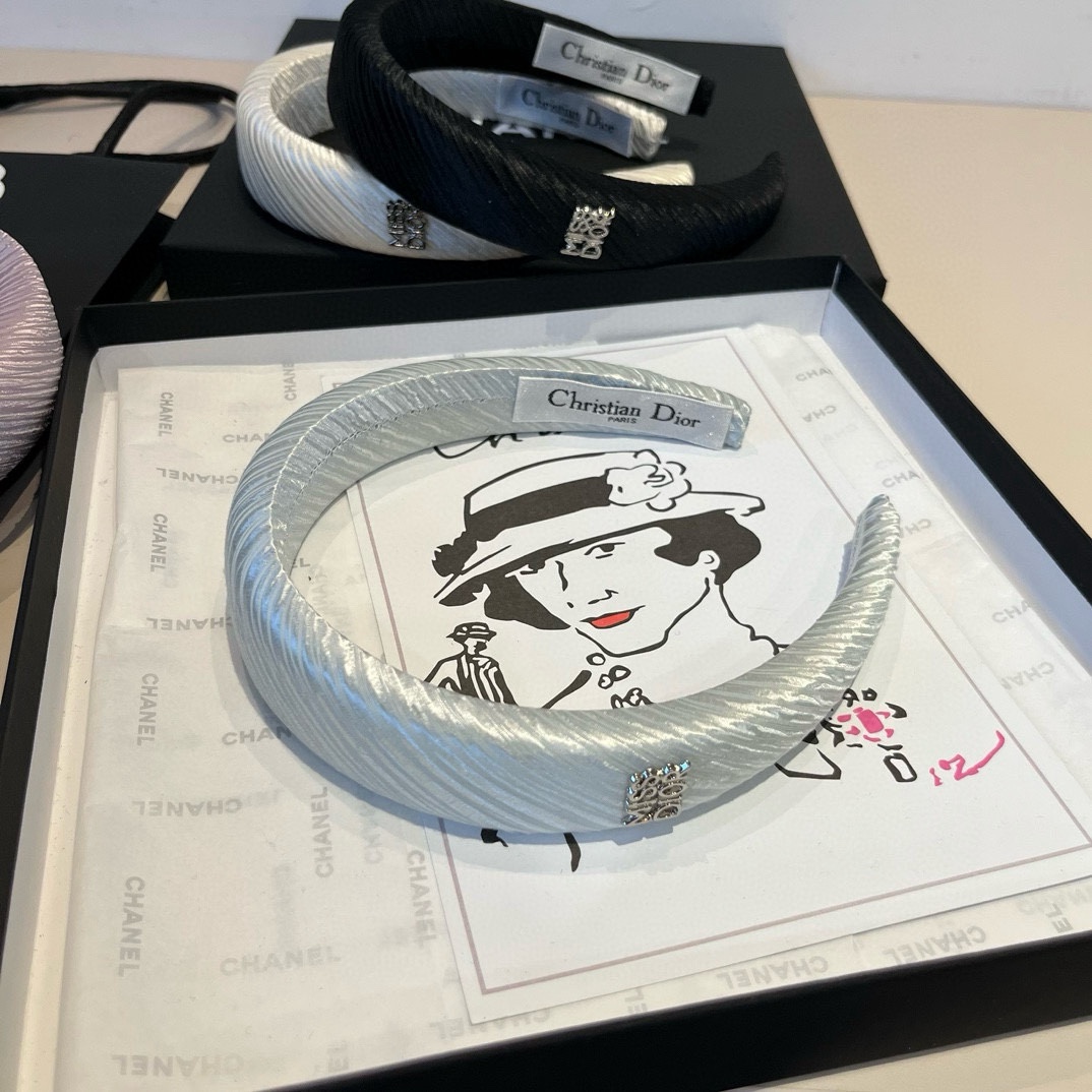 🆕
Dior迪奥新款发箍