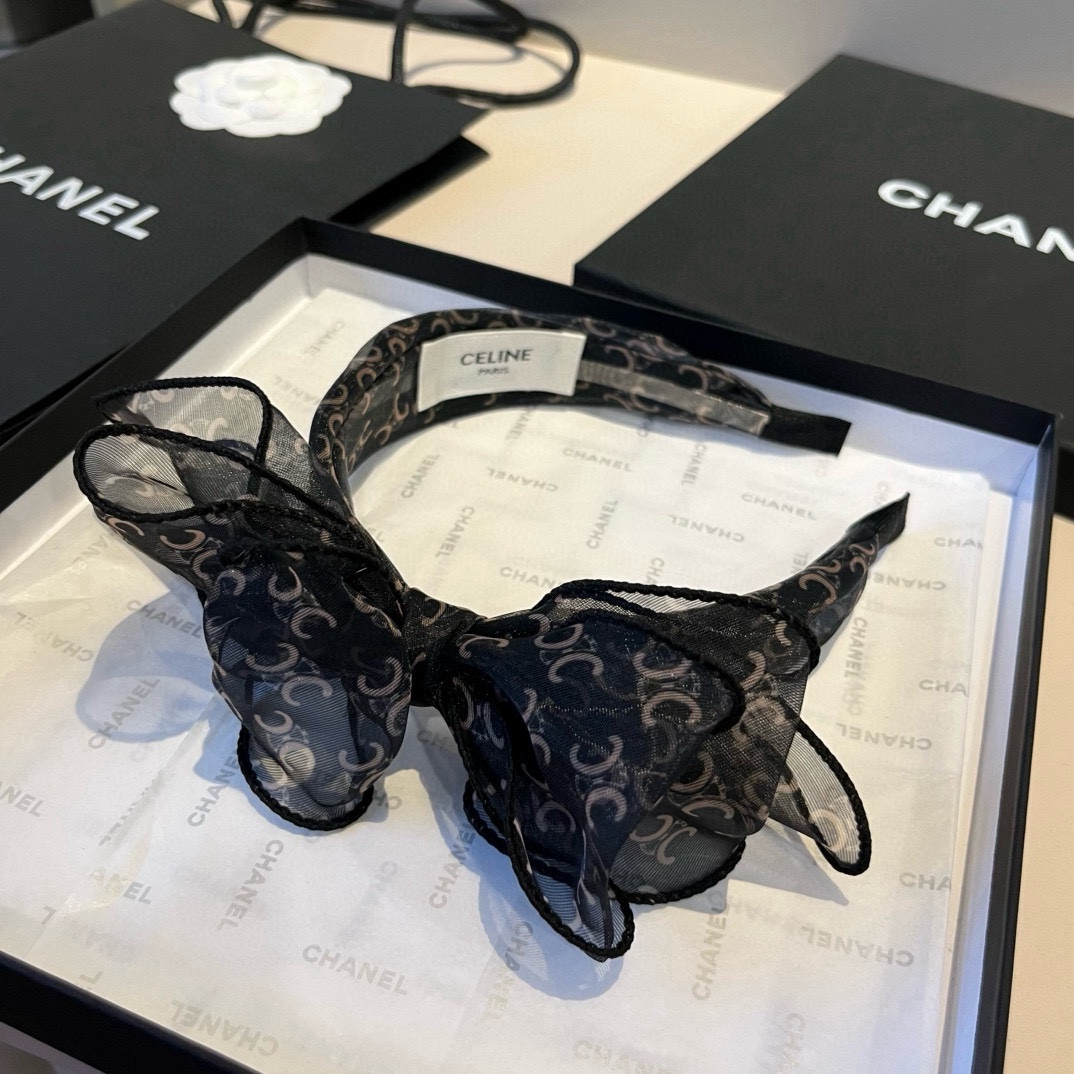 🆕
Celine赛琳蝴蝶结发箍