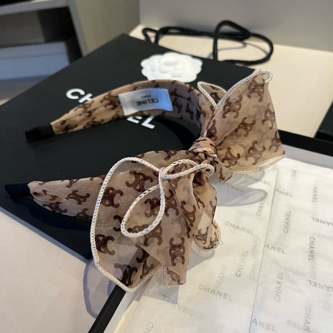🆕

Celine赛琳蝴蝶结发圈