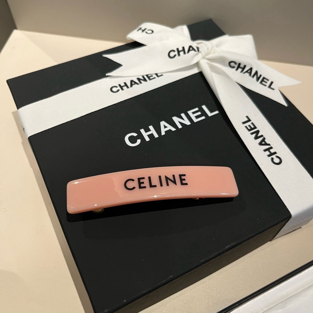 🆕


Celine赛琳发夹