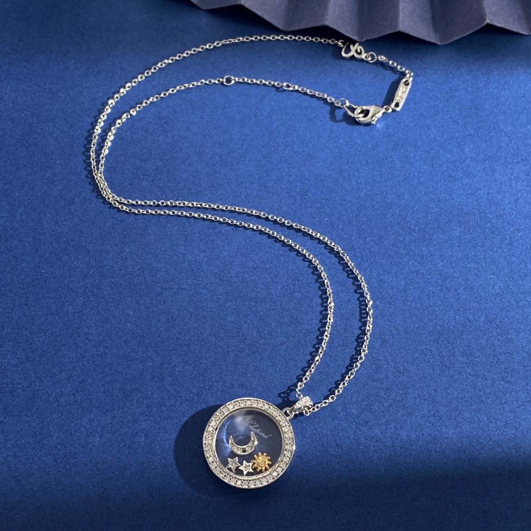  XB94 65 68
萧邦ChoPard日月星辰灵动设计时尚ins百搭镶钻圆形几何吊坠项链 黄铜材质 