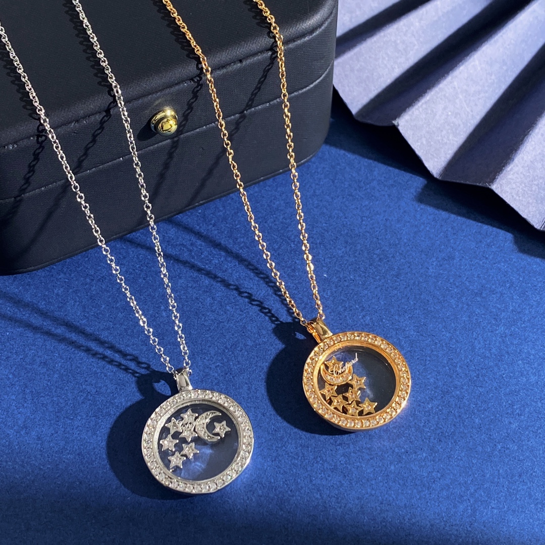  XB94 65 68
萧邦ChoPard日月星辰灵动设计时尚ins百搭镶钻圆形几何吊坠项链 黄铜材质 