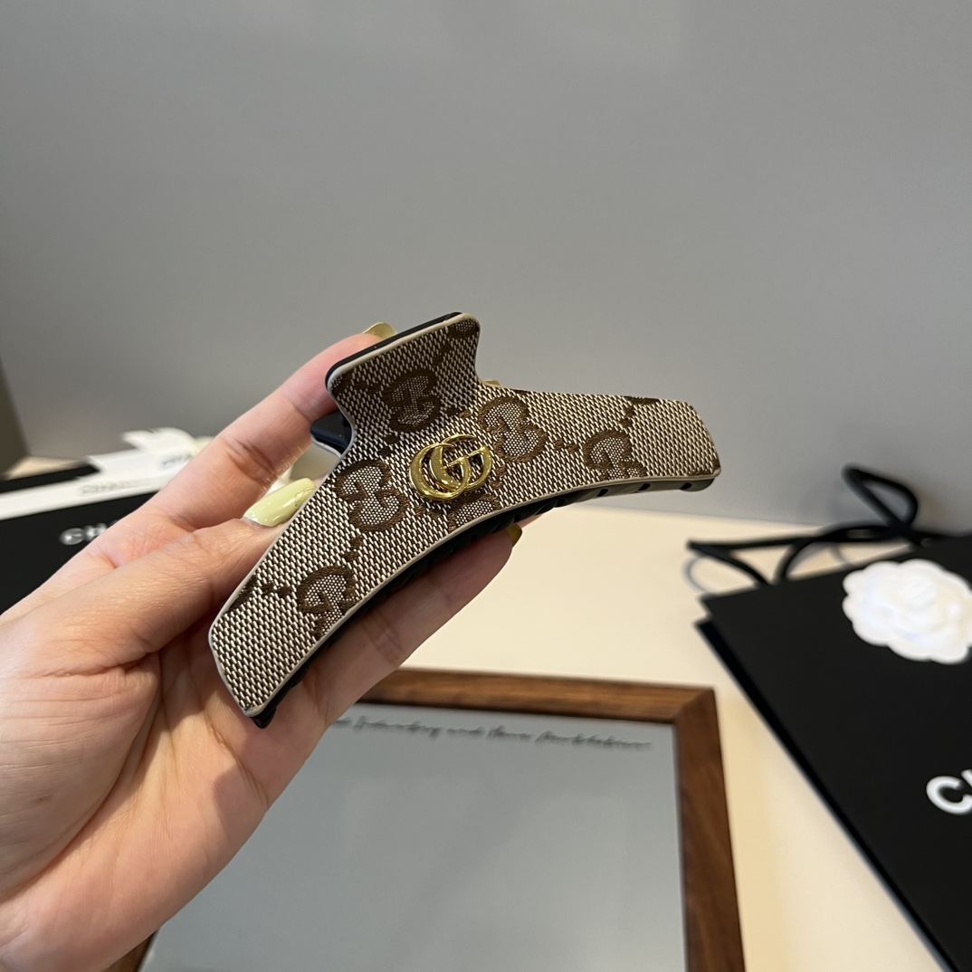 🆕

Gucci古奇新款发夹